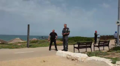  فيديو: الشرطة تستخدم الطائرات المسيّرة لمتابعة المخالفين للتعليمات في يافا 